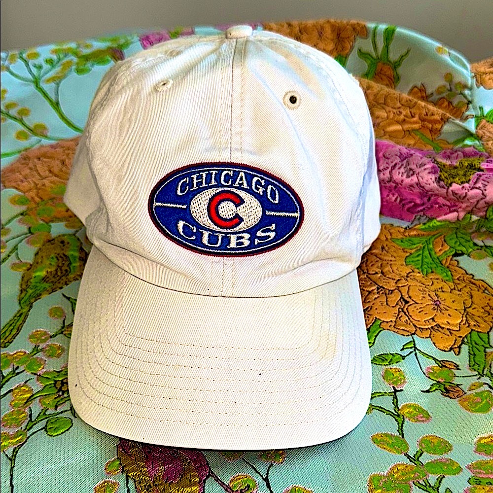 CHICAGO CUBS BASEBALL HAT.  Adjustable band